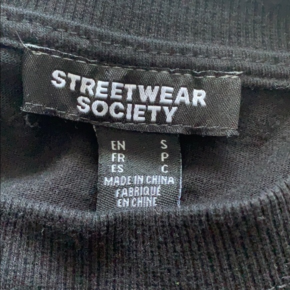 black cropped long sleeve - Picture 2 of 2
